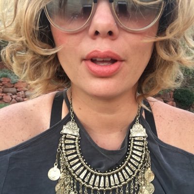 Profile Picture of Liane Dutton (@lefthandedvirgo) on Twitter