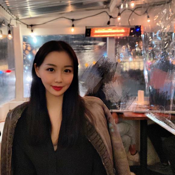 Profile Picture of Camilla Liu (@camillaliu) on Poshmark