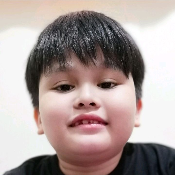 Profile Picture of Jacob Gabriel (@j.gab18) on Tiktok