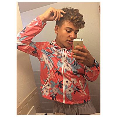 Profile Picture of Scott Litton (@moneyboysvotty) on Twitter