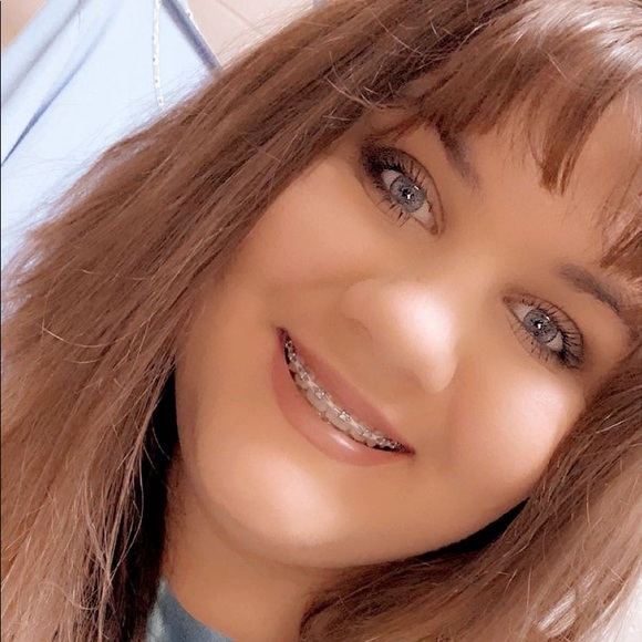 Profile Picture of Mattie Gilliam (@mattiegilliam) on Poshmark