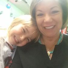 Profile Picture of Iris Simmons (@irissimmons) on Twitter