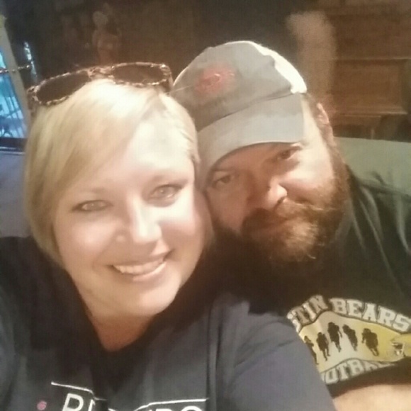 Profile Picture of Sunny Walker (@sunnywalker) on Poshmark