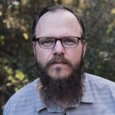 Profile Picture of Robert P. Maloney (@vast_distance) on Twitter