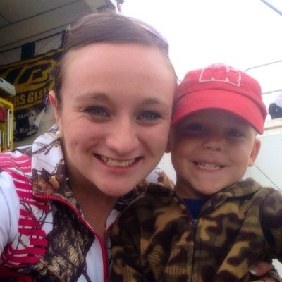 Profile Picture of Autumn L. Erb (@autumn7712) on Twitter