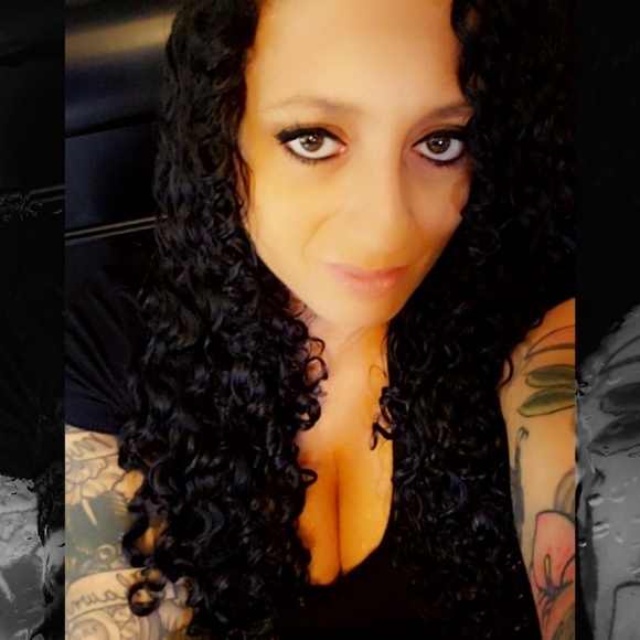 Profile Picture of Kimberly Crittenden (@lillim879) on Poshmark