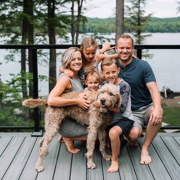 Profile Picture of Jess Wilson (@jessawilson27) on Poshmark