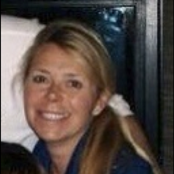 Profile Picture of Mirella Roth (@mirella) on Poshmark