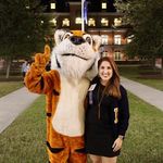 Profile Picture of Julianne Watson (@jwatsonhc) on Instagram