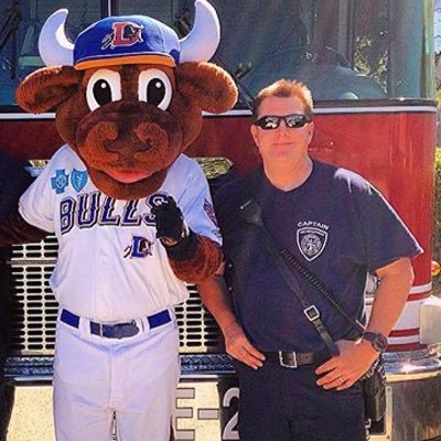 Profile Picture of Sean Boone (@DFDAxeman) on Twitter