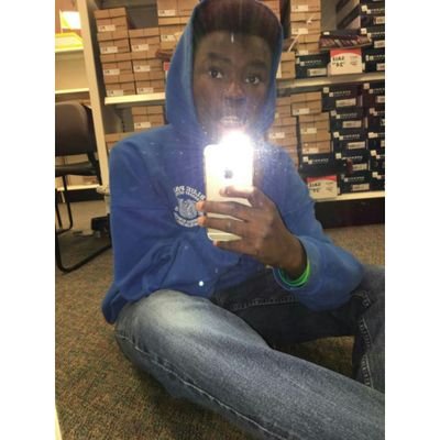 Profile Picture of Jeff (@JeffHoupe03) on Twitter