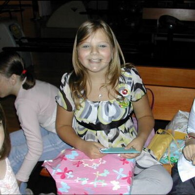 Profile Picture of Bethany Stewart (@bethybabeyy) on Twitter