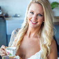 Profile Picture of Amanda Logue (@amanda-logue-12) on Quora