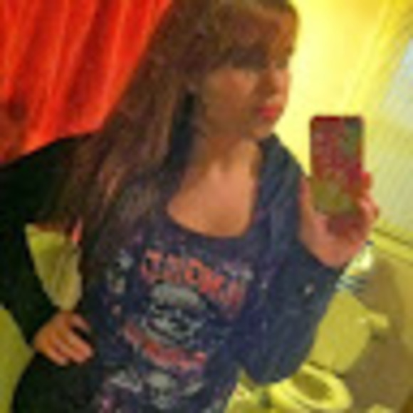 Profile Picture of Alexx Godfrey (@alexgodfrey14) on Poshmark