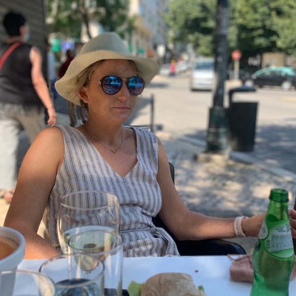 Profile Picture of Lauren Biller (@l_biller) on Poshmark