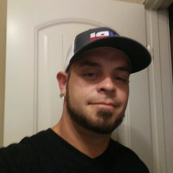 Chris Sadler - Poshmark Profile Picture of Chris Sadler (@sadler2469) on Poshmark