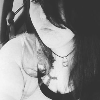 Profile Picture of Crystal Heath (@babismurf420) on Twitter