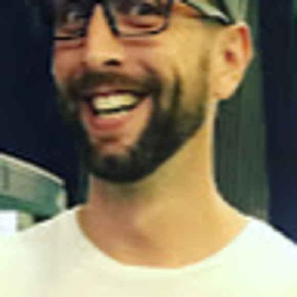 Profile Picture of Ryan Manthey (@rmanthey99) on Poshmark