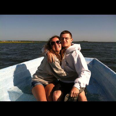 Profile Picture of Aaron Stockton (@sharkduderullz) on Twitter