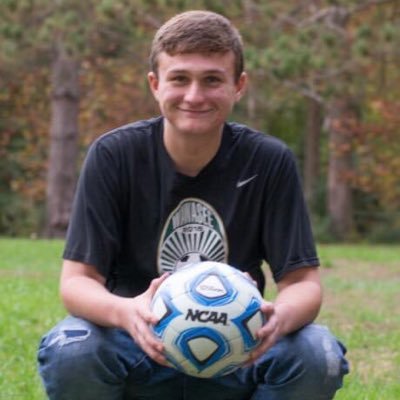 Profile Picture of Robert McKinney (@RobertMcK12) on Twitter