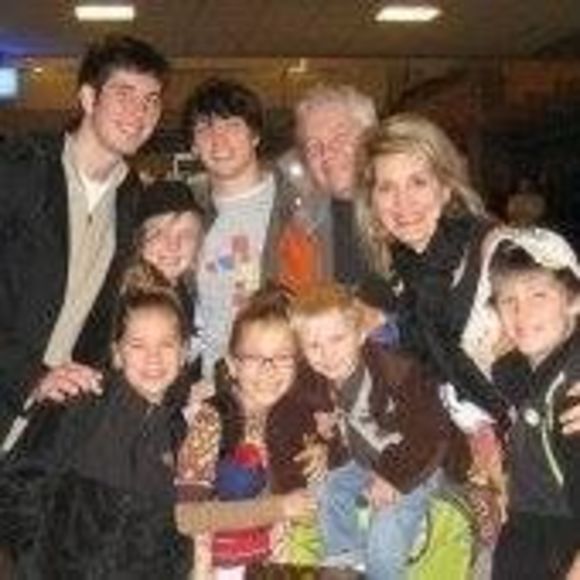 Profile Picture of Joy Crain (@joy_crain) on Poshmark