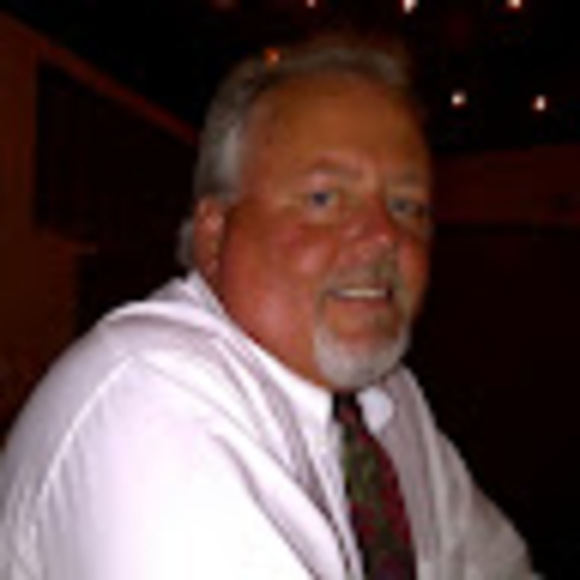 Profile Picture of Chris Harrold (@ccharrold) on Poshmark