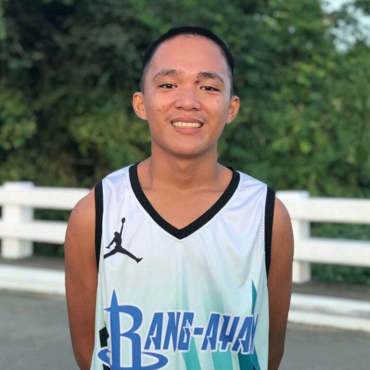 Profile Picture of D (@davidbalmores) on Tiktok