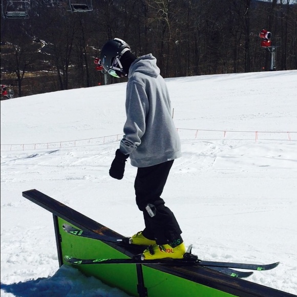 Profile Picture of Wyatt Warren (@wyattwarren) on Poshmark