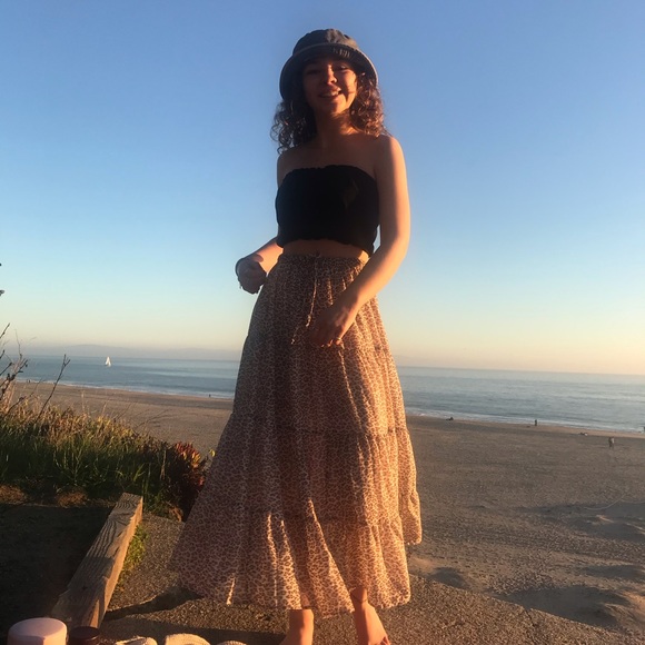 Profile Picture of Natalia Aguirre (@nataliaguirre) on Poshmark