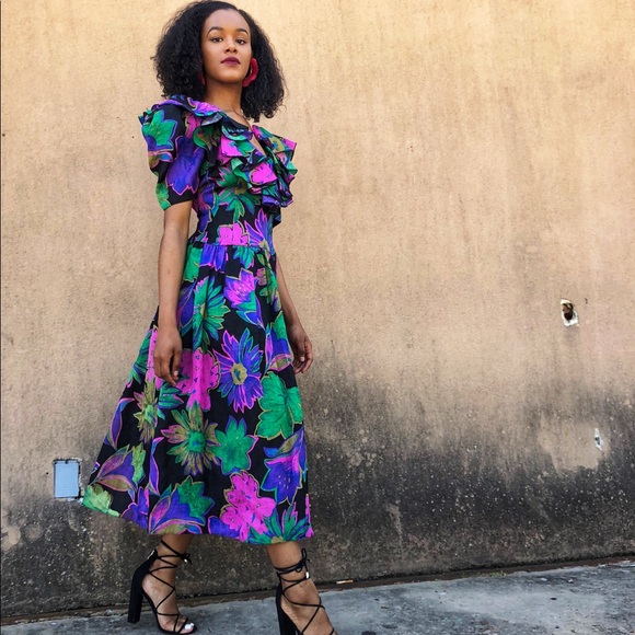 Profile Picture of Kaila Herbert (@welovekaila) on Poshmark