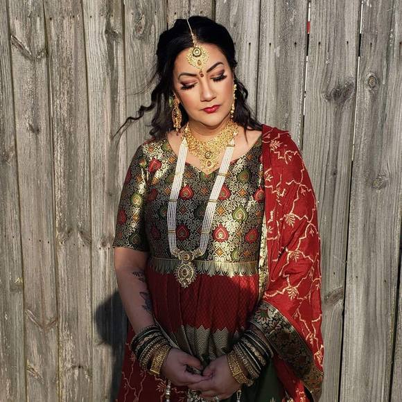 Profile Picture of Harmony Williams (@sunflower_77_77) on Poshmark