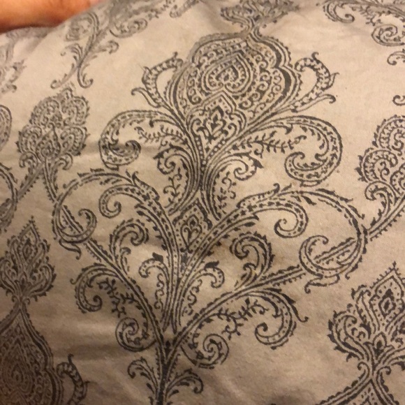 Monreal Cindy - Poshmark Profile Picture of Monreal Cindy (@ciandym) on Poshmark