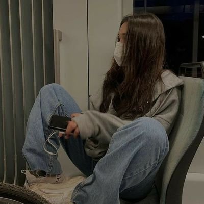 Profile Picture of Crystal Cuthbert (@CrystalCuthbert) on Twitter