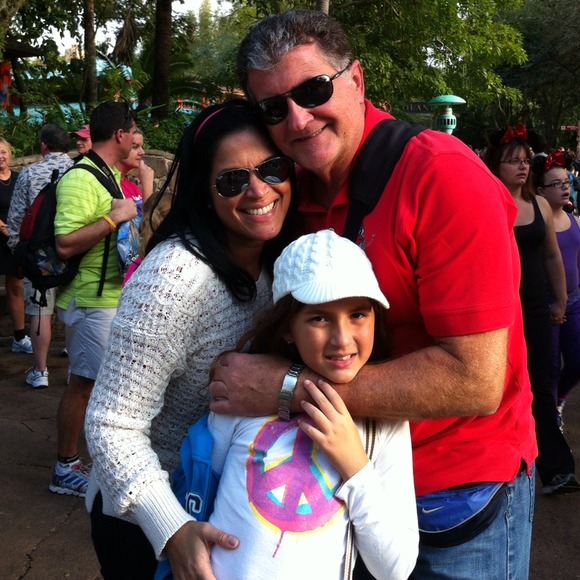 Profile Picture of Rebeca Scorza (@rebk21) on Poshmark