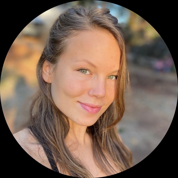 Profile Picture of Hannah Mcdonell (@rewild_apparel) on Poshmark