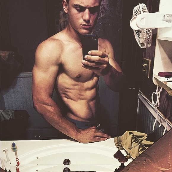 Profile Picture of Josh Nicholson (@joshnicholson) on Poshmark