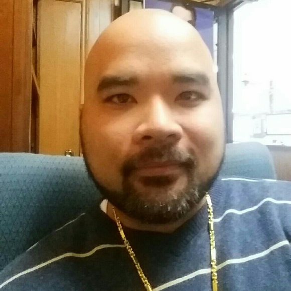 Profile Picture of Daniel Chhum (@diggz507) on Poshmark