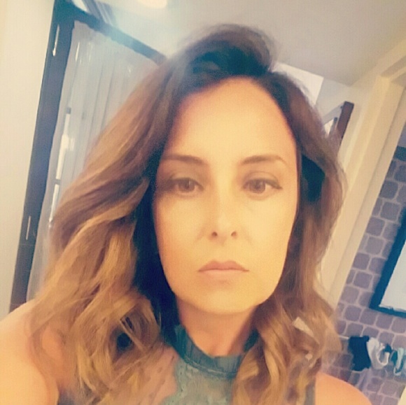 Profile Picture of Christina Cotton (@christina_cot) on Poshmark