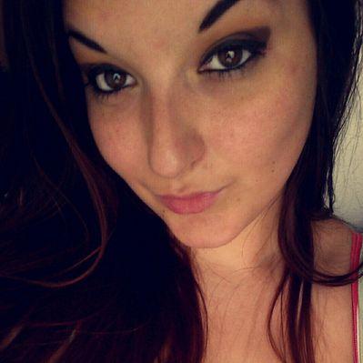 Profile Picture of Haley Huddleston (@halez1995) on Twitter