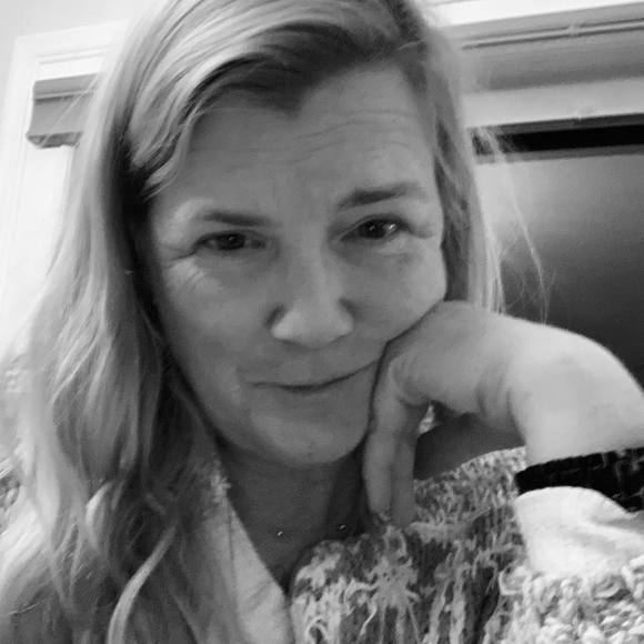 Profile Picture of Nicole jones Distasio (@ndistasio) on Poshmark