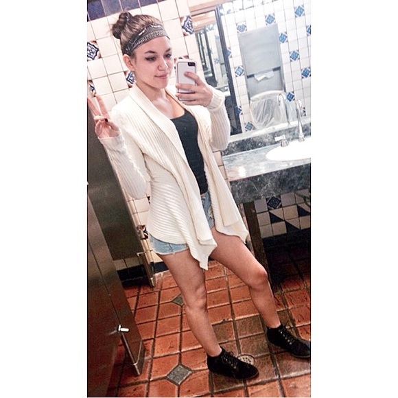 Profile Picture of Alex Villegas (@villegass) on Poshmark