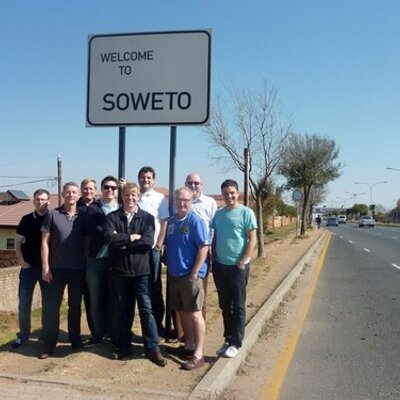 Profile Picture of Richard Thompson (@TinyArena) on Twitter