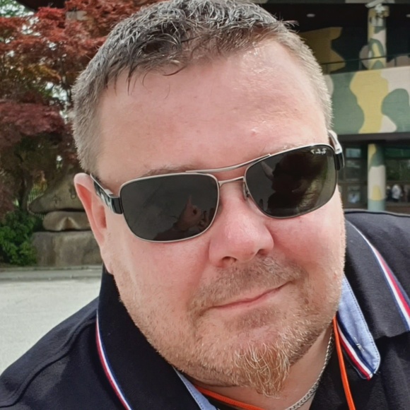 Profile Picture of Markus Bruderer (@markus007) on Poshmark