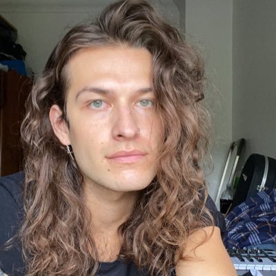 Profile Picture of Max Nathaniel James (@KING0FTHEGOTHS) on Twitter
