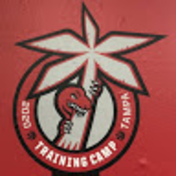 Profile Picture of Andrew Whelan (@andrewwhelan) on Poshmark