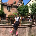 Profile Picture of Deborah Calegari (@winedeby) on Instagram
