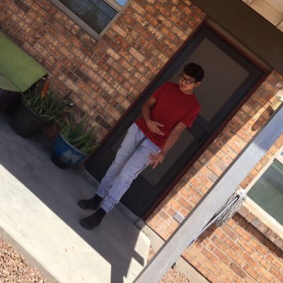 Profile Picture of Tony Olivas (@tonyoli39063063) on Twitter