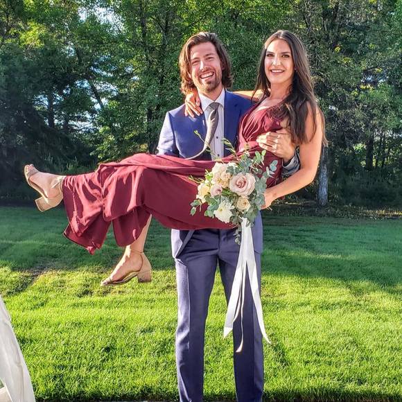 Profile Picture of Danielle Munsterman (@danielle_435) on Poshmark