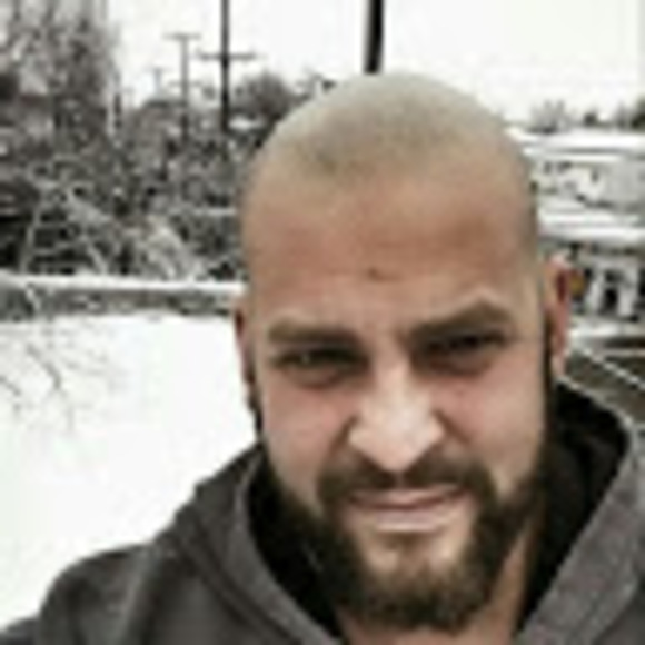 Profile Picture of Derek Michael (@derekstepahead) on Poshmark