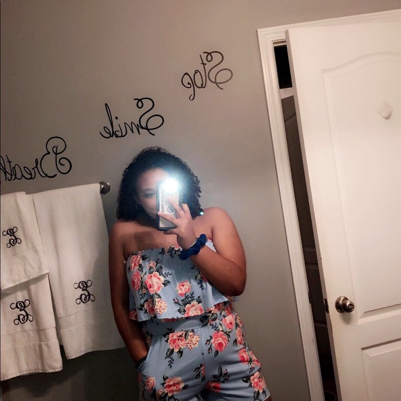Profile Picture of Amahra Cornett-adams (@_amahra_) on Poshmark